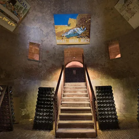 Villaggio Narrante - Le Dei Conti Mirafiore Hotell 4*