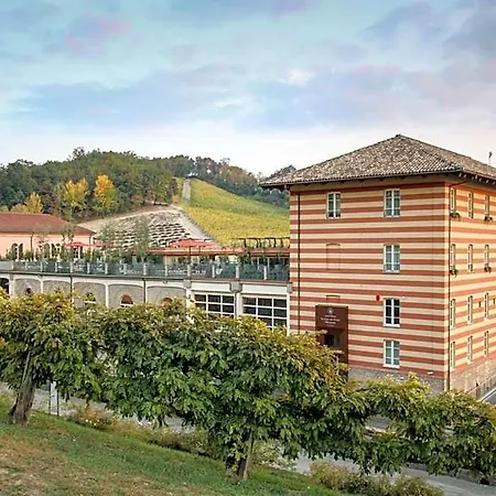 Villaggio Narrante - Le Dei Conti Mirafiore Hotell Serralunga d'Alba