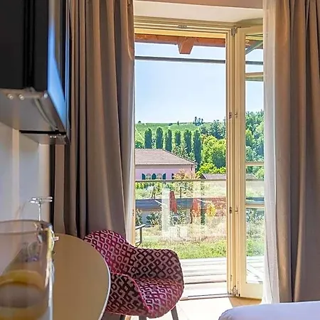 Villaggio Narrante - Le Dei Conti Mirafiore 호텔 4*