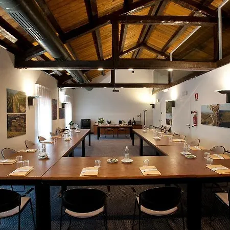 Hotell Villaggio Narrante - Le Dei Conti Mirafiore Serralunga d'Alba