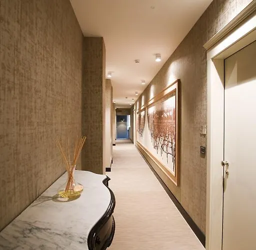 Hotel Villaggio Narrante - Le Dei Conti Mirafiore 4*