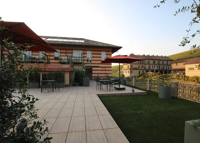 Hotel Villaggio Narrante - Le Dei Conti Mirafiore Serralunga d'Alba